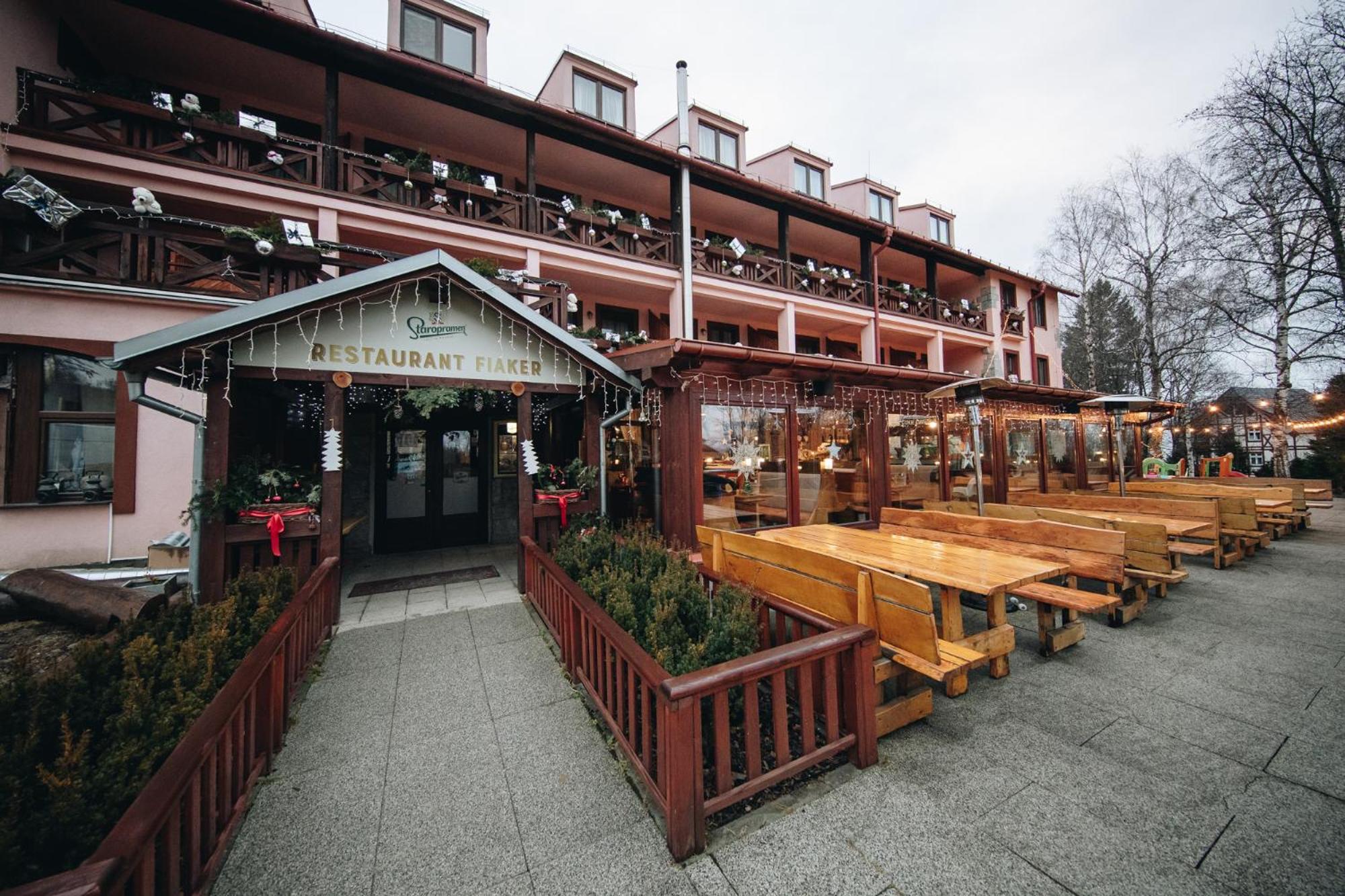 Wellness Penzion Zora Family Tatranská Lomnica Exterior photo