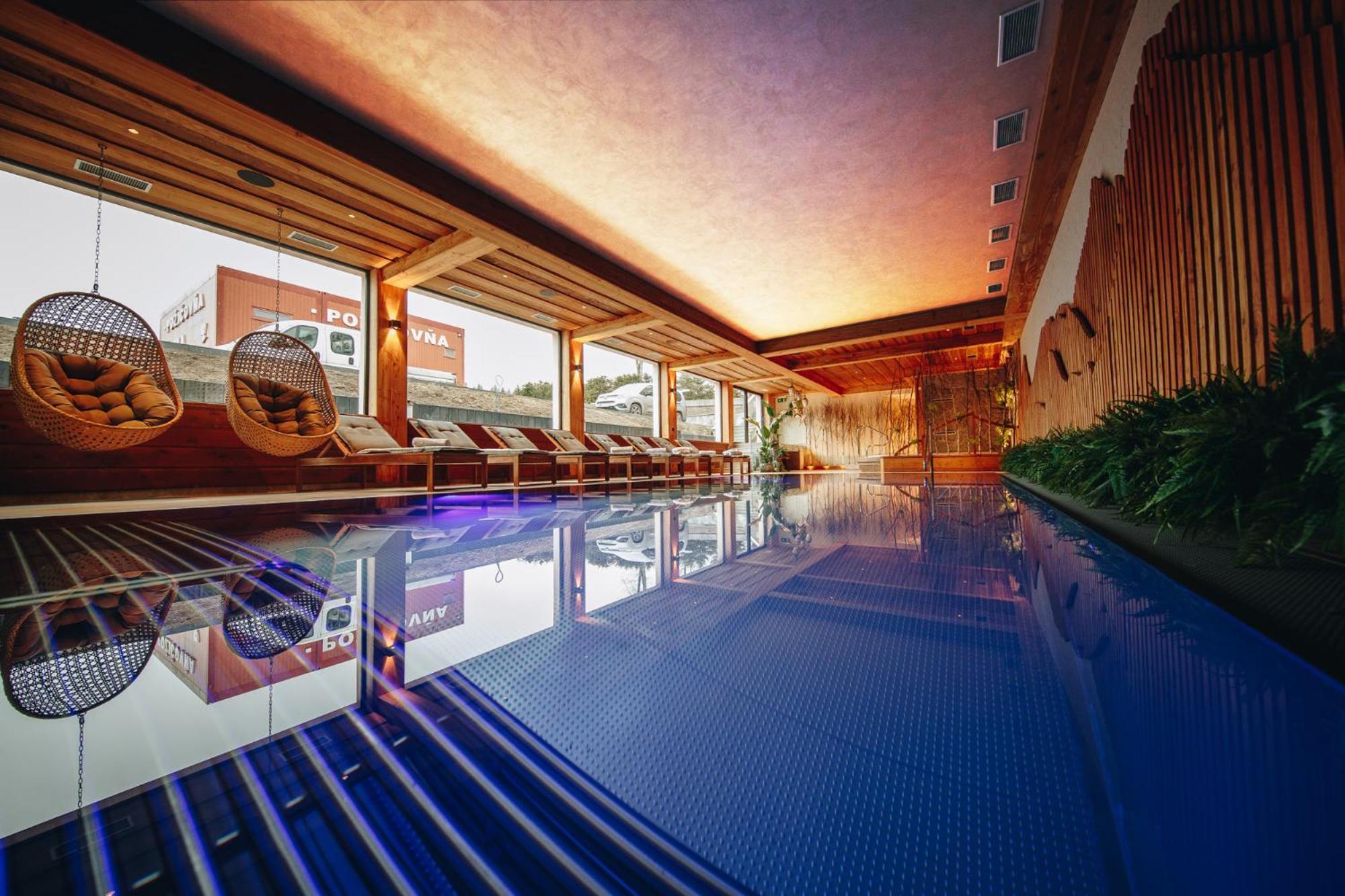Wellness Penzion Zora Family Tatranská Lomnica Exterior photo